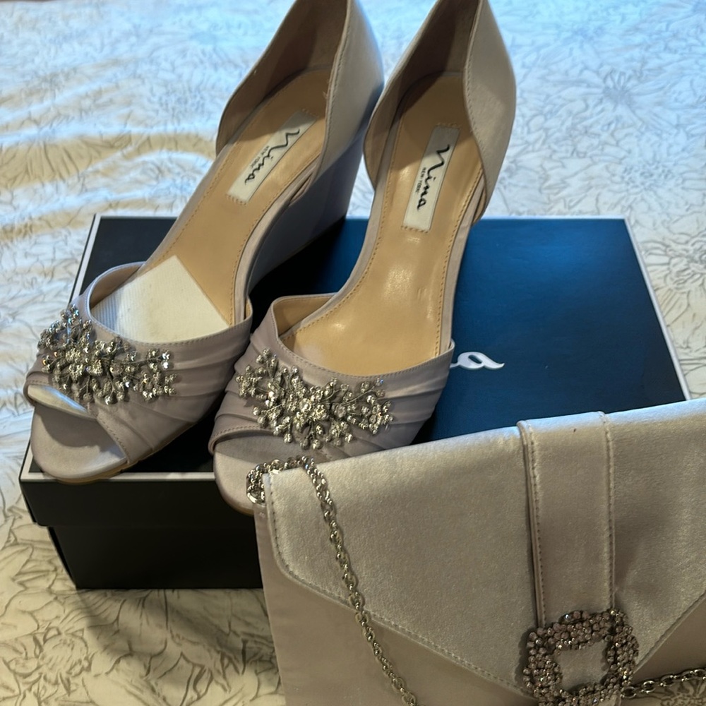 Grey satan shoes with matching evening bag
